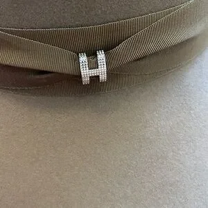 Hermes | Accessories | Hermes Chapeau Femme Farrah Pop H  display picture 2